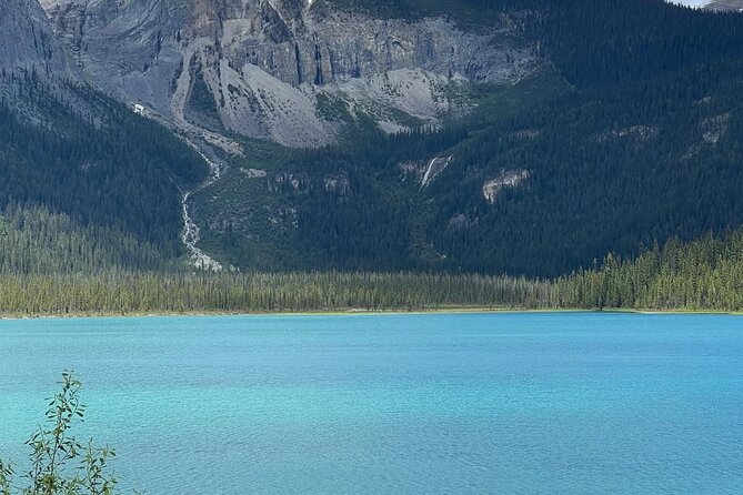 Emerald Lake Lake Louise Moraine Lake Half Day Tour - Who should book this tour?