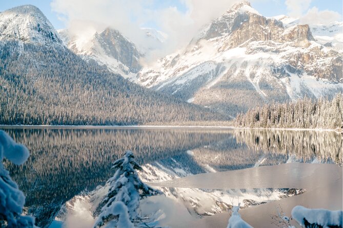 Emerald Lake,Natural Bridge, Wapta Falls & Takakkaw Falls in Yoho - Lunch in Field and the practical rhythm