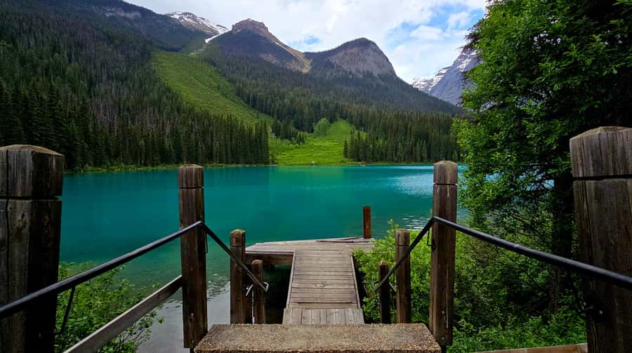 Explore 9 Iconic Banff Spots in 1 Epic Day!(Pax 12/Group) - Emerald Lake and Natural Bridge in the colder months