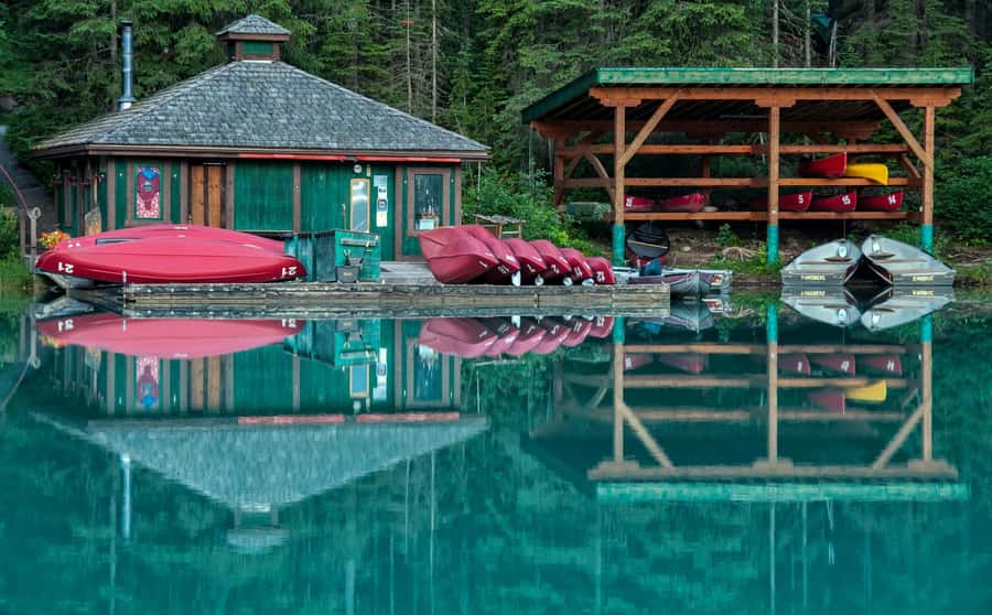 Explore 9 Iconic Banff Spots in 1 Epic Day!(Pax 12/Group) - Guides, vehicles, and the small-group advantage