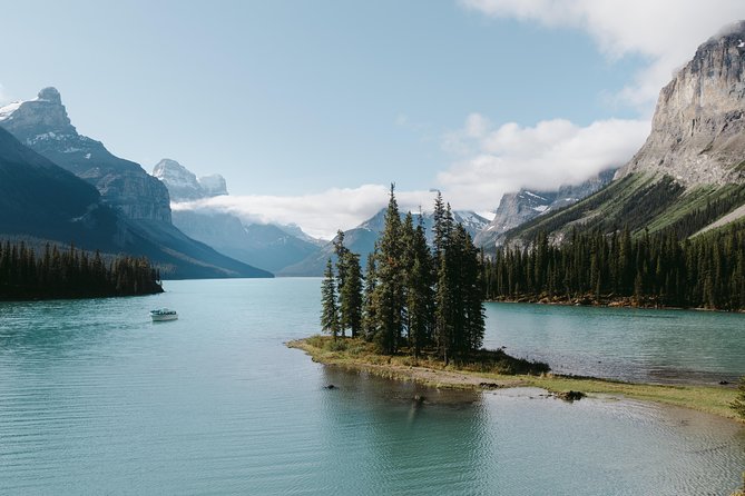 Explore Jasper Tour with Maligne Lake Cruise - One hour at Maligne Canyon