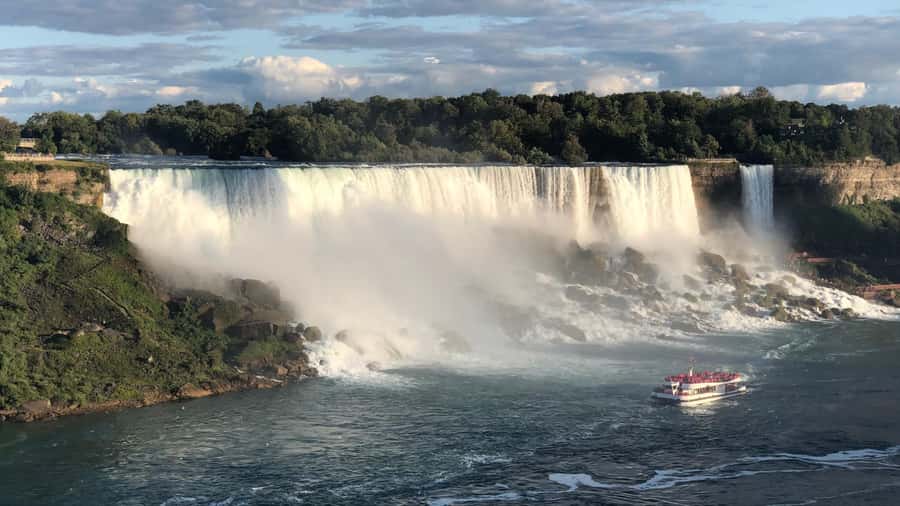 Falls Small Group Tour w/ Tower, Journey & Boat - From TO - Who will enjoy this tour most?