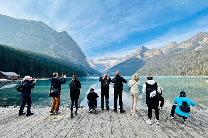 Famous Moraine Lake and Lake Louise Shared Shuttle Tour - Moraine Lake and the Rockpile View