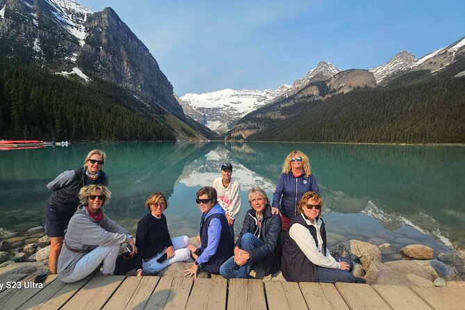 Famous Moraine Lake and Lake Louise Shared Shuttle Tour - Starting in Banff Avenue