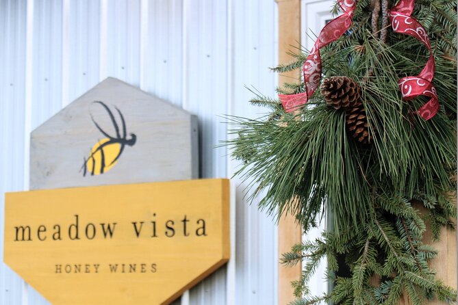 Fireside Warm-Up: Wine Tasting, S'mores & Mulled Wine in Kelowna - Mulled mead, hot chocolate, and the winter feel
