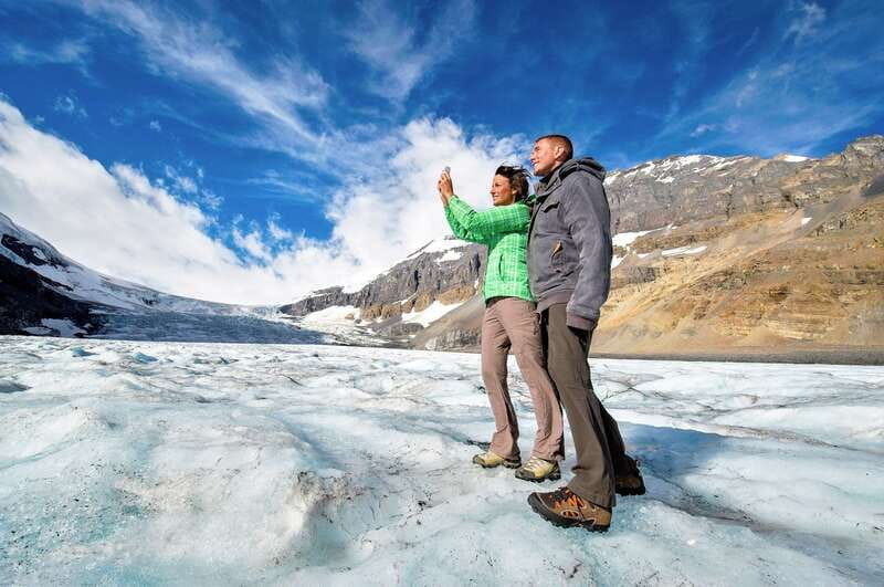 From Banff: Athabasca Glacier and Columbia Icefield Day Trip - Early pickup and the ride north