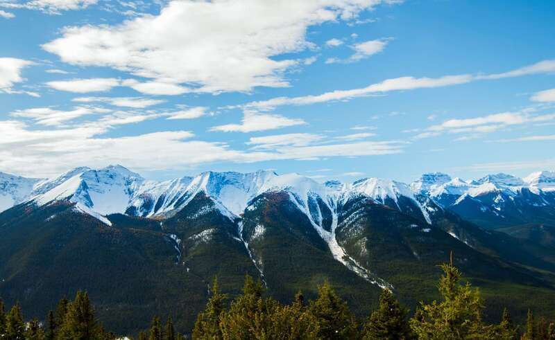 From Banff/Canmore: Deep 1 Day Tour in Banff National Park - Guides can shape the quality of the day
