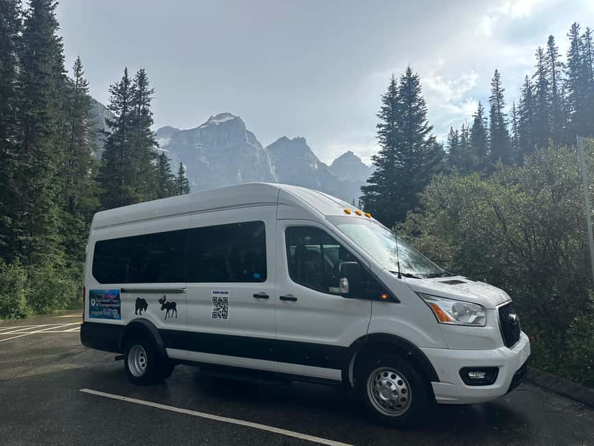 From Banff/Canmore: Moraine Lake, Lake Louise 1.5 hrs Each - The 30-minute transfer to Moraine Lake