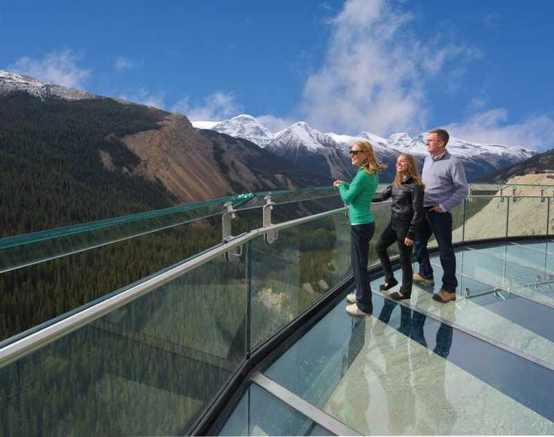 From Banff/Lake Louise: 1-Way Sightseeing Tour to Jasper - Wildlife watching is possible, but never guaranteed