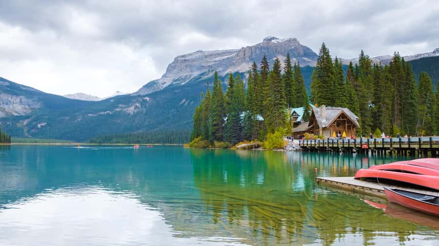 From Banff: Lake Louise, Emerald Lake & Takakkaw Falls - Key points at a glance