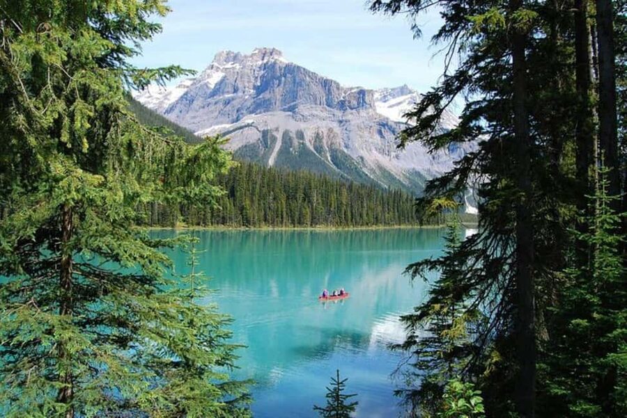 From Calgary: Explore 4 Stunning Lakes in Banff & Yoho - Banff provides the final change of mood