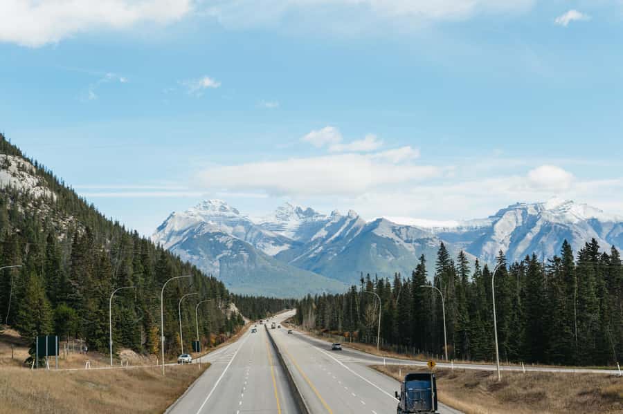From Calgary: Private Banff National Park Day Trip - Lake Minnewanka, Two Jack Lake, and the quieter pauses