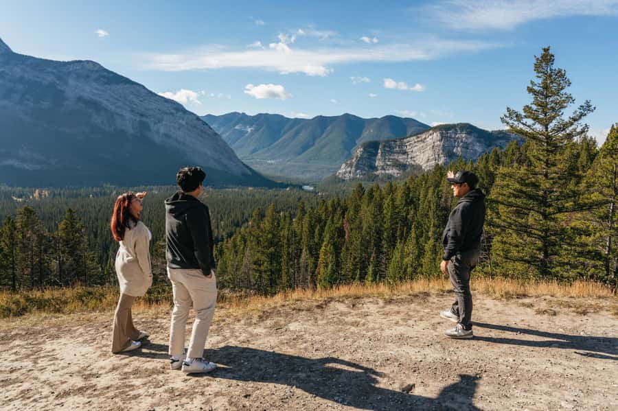 From Calgary: Private Banff National Park Day Trip - Pace, comfort, and who should book
