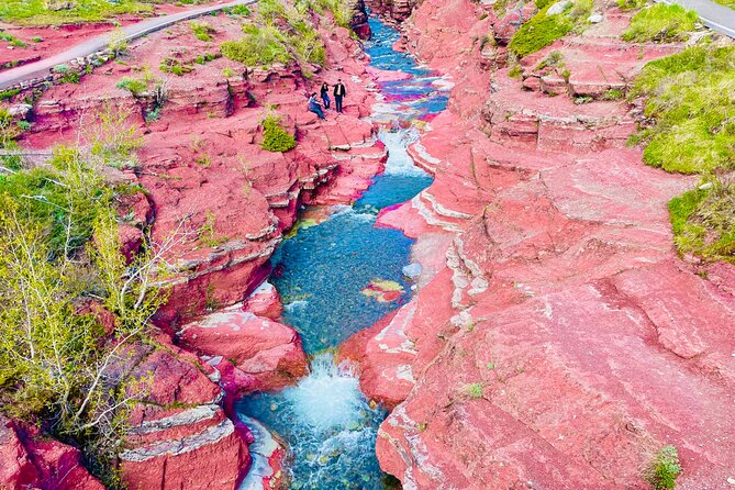 From Calgary to Waterton National Park Nature History and Wonders - Why this day trip feels different from Banff