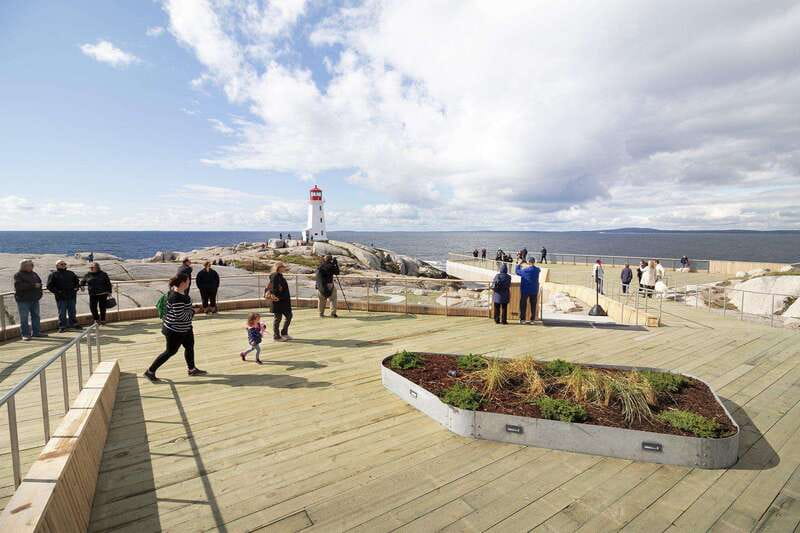 From Halifax: Peggy's Cove Bus Tour - The 70-minute drive to Peggy’s Cove