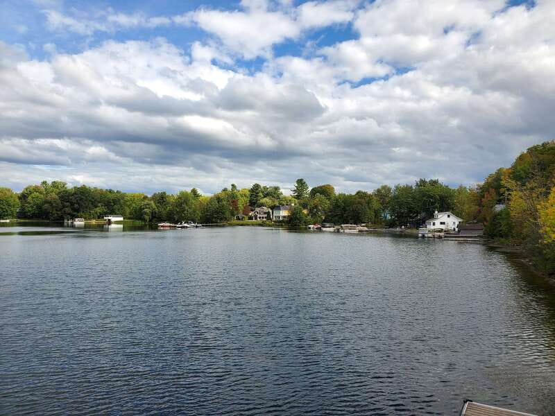 From Montreal: Eastern Townships Region Day Trip - Knowlton And The Café Three Pines Connection