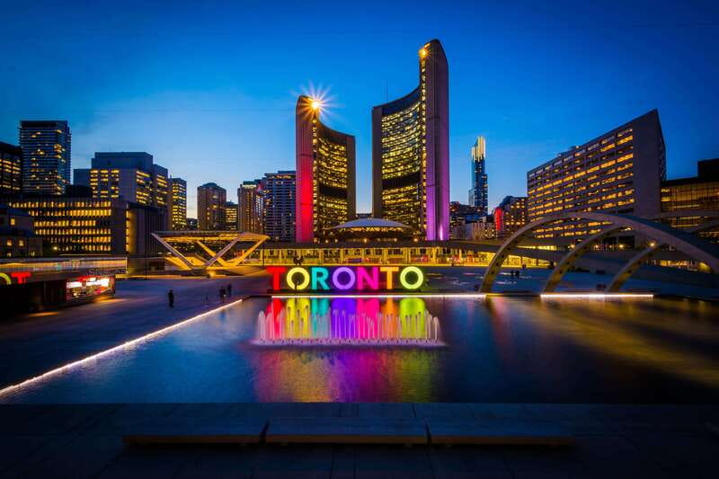 From Montreal: Toronto, Niagara Falls & 1000 Islands Tour - What is included, and what will cost extra
