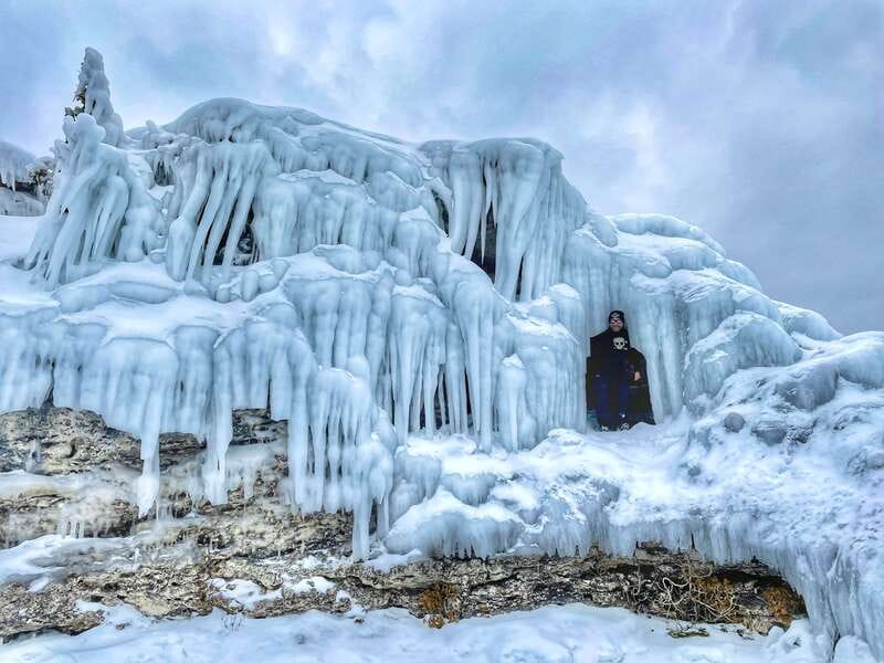 From Toronto: Bruce Peninsula National Park Guided Day Trip - Guides, group atmosphere, and the pace of the day