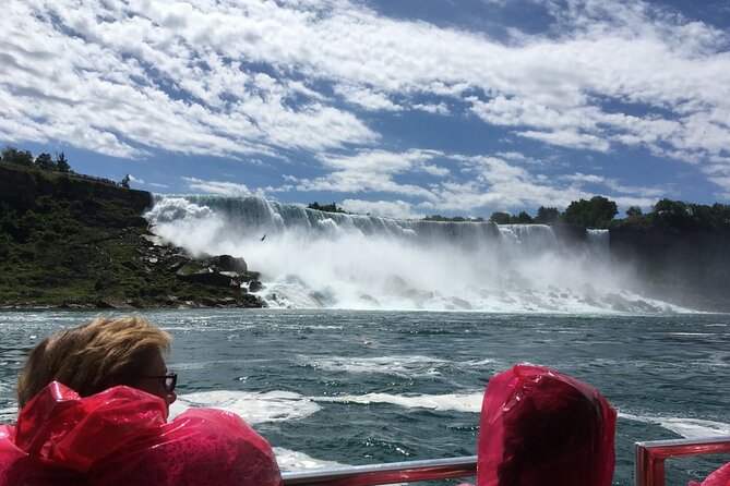 From Toronto: Niagara Falls Day Tour with Optional Boat Cruise - Is the $67.88 price good value?