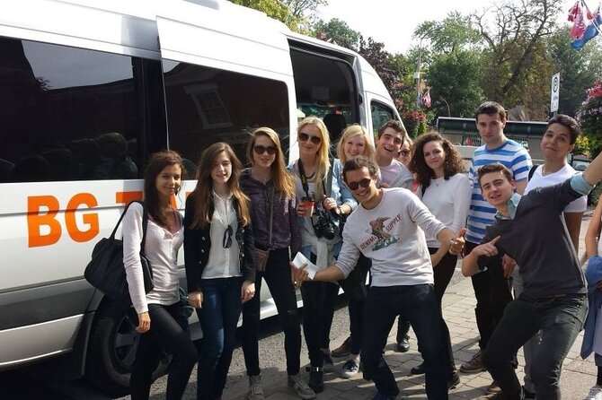 From Toronto: Niagara Falls Day Tour with Optional Boat Cruise - Maple Leaf Place and the maple tasting