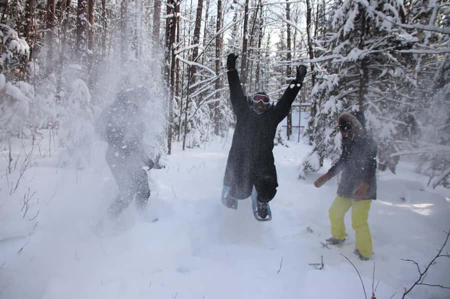 From Toronto: Snow Tubing and Snowshoeing or 1/2 Day Tubing - What to wear and pack for the conditions