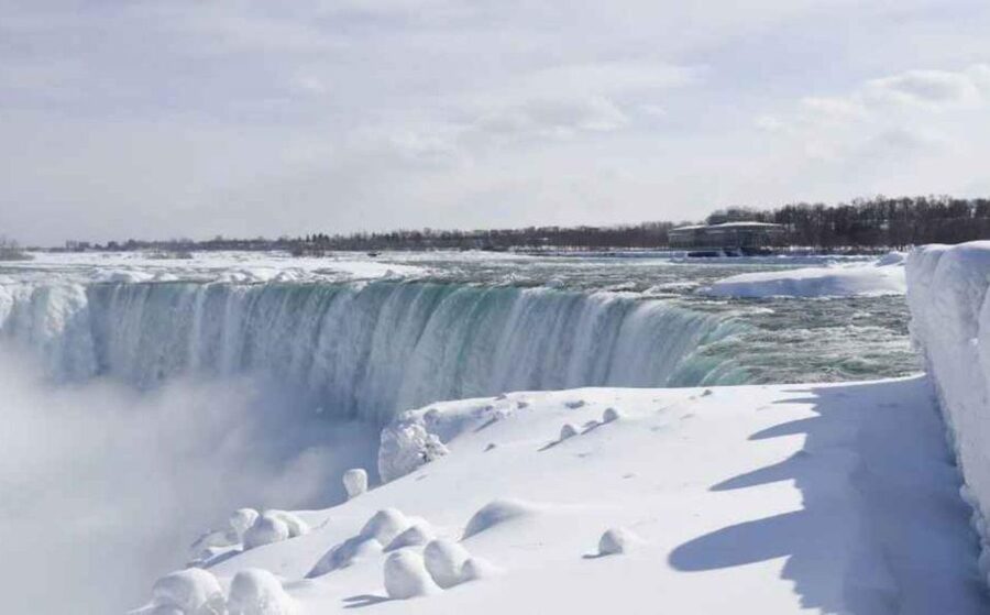 From Toronto: Winter Wonder of Niagara Falls Tour - The Floral Showhouse adds color to a cold day