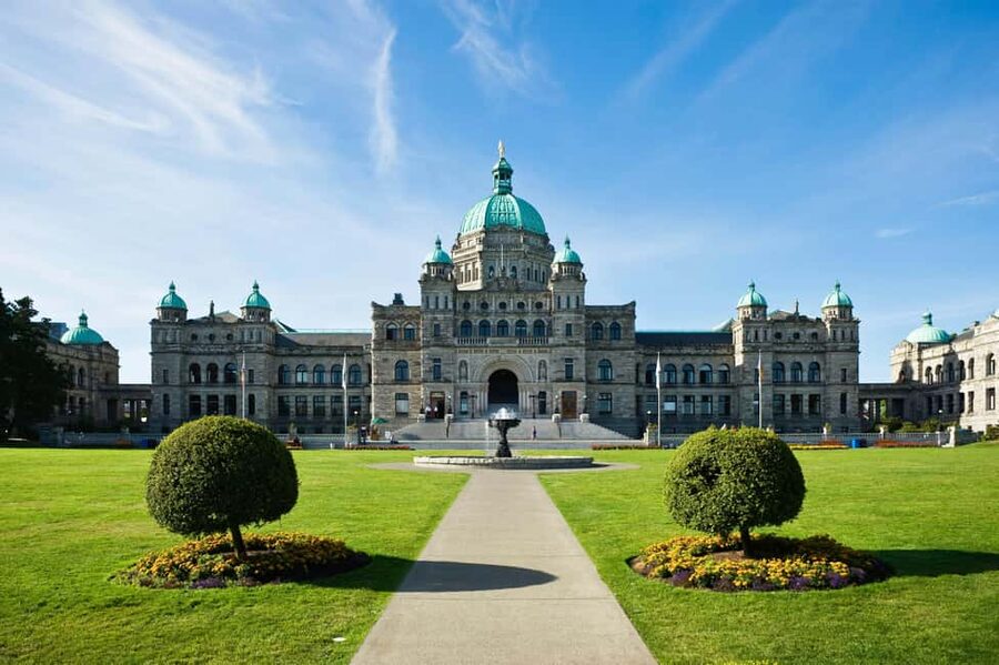 From Vancouver: Full-Day Victoria Tour with Ferry Ticket - Starting Early at Three Vancouver Pickup Points
