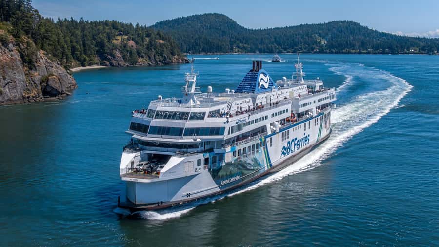 From Vancouver: Victoria Tour with Ferry & Butchart Gardens - The 90-minute ferry ride through the Gulf Islands