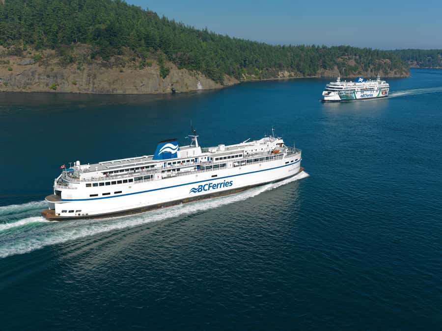 From Vancouver: Victoria Tour with Ferry & Butchart Gardens - Guides, drivers, and the human side of the day