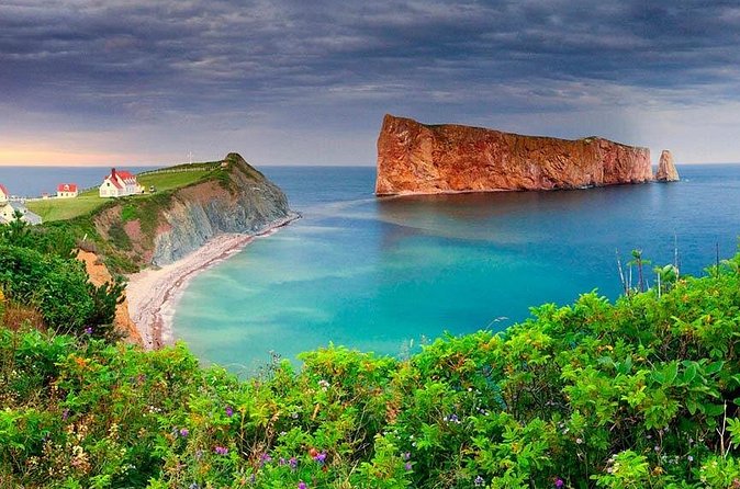 Gaspe 3–DAY Trip - The Percé cruise and Bonaventure Island