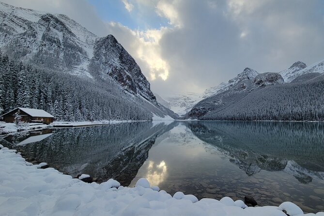 Glaciers, Mountains & Lakes - Why this Calgary day trip is worth considering