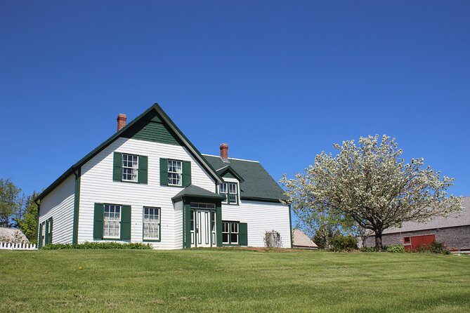 Green Gables House & Our Island Experience - The Road to Green Gables Shore