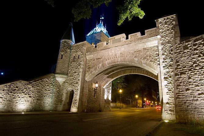 Group Excursion of Quebec City and Montmorency Falls - A quick ride through Quebec City’s story