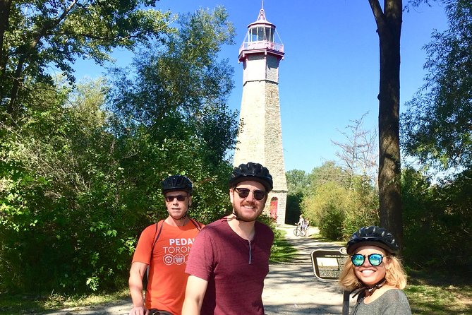 Guided Bicycle Tour - Toronto Waterfront, Island and Distillery - A quieter pause beside the Toronto Music Garden