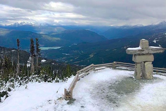 Guided Sightseeing Tour in Vancouver, Shannon Falls and Whistler - The day begins with Vancouver and Stanley Park