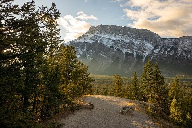 Guided Tour to Banff Highlights & Wildlife With Gondola Admission - The Hoodoos Trail adds a short walk and red chairs