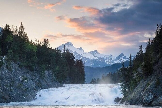 Guided Tour to Banff Highlights & Wildlife With Gondola Admission - Mount Norquay Road gives you Banff from above