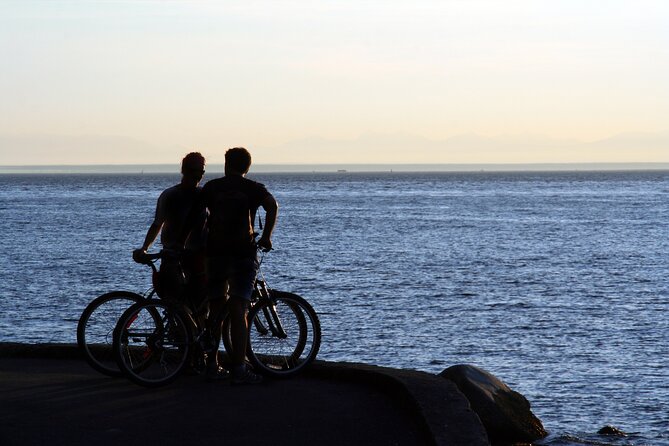 Half-day Hike and Bike Tour in Vancouver - Adrian’s personal approach to guiding