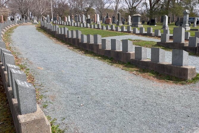Half Day Small Group Tour in Peggy's Cove and Titanic Cemetery - Pickup details that matter
