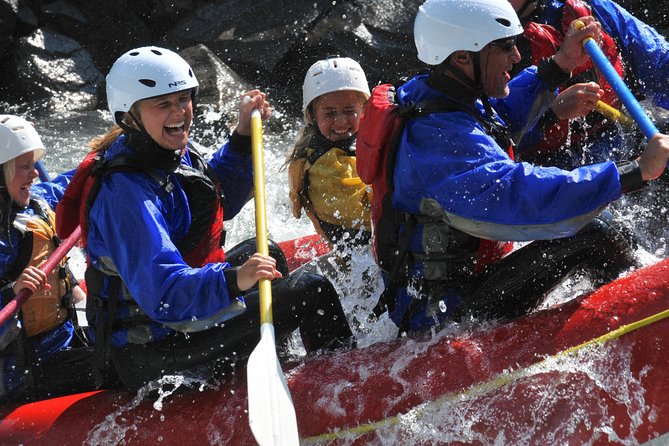 Half-Day Whitewater Rafting in Revelstoke - Class II and III rapids on the Illecillewaet River
