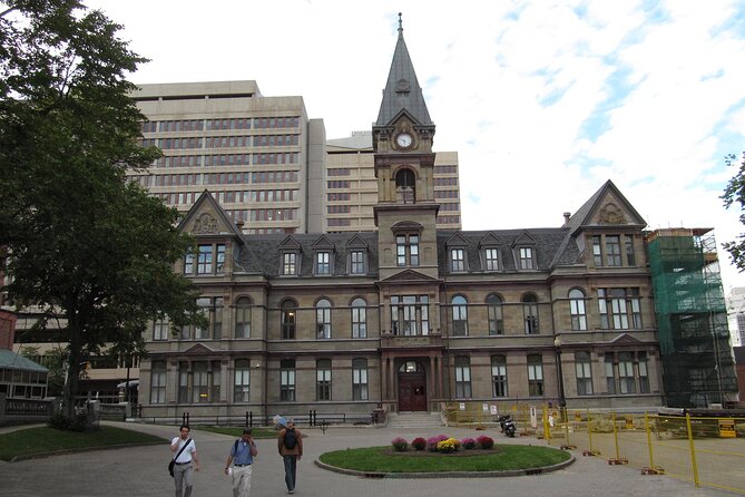 Halifax Churches, Gardens & Graveyards: a Smartphone Audio Walking Tour - How the audio app works in real life
