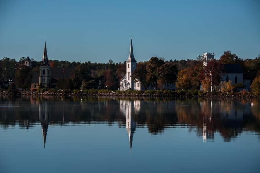 Halifax: Lunenburg and Mahone Bay Private Tour - Lunenburg, one hour among colorful waterfront buildings