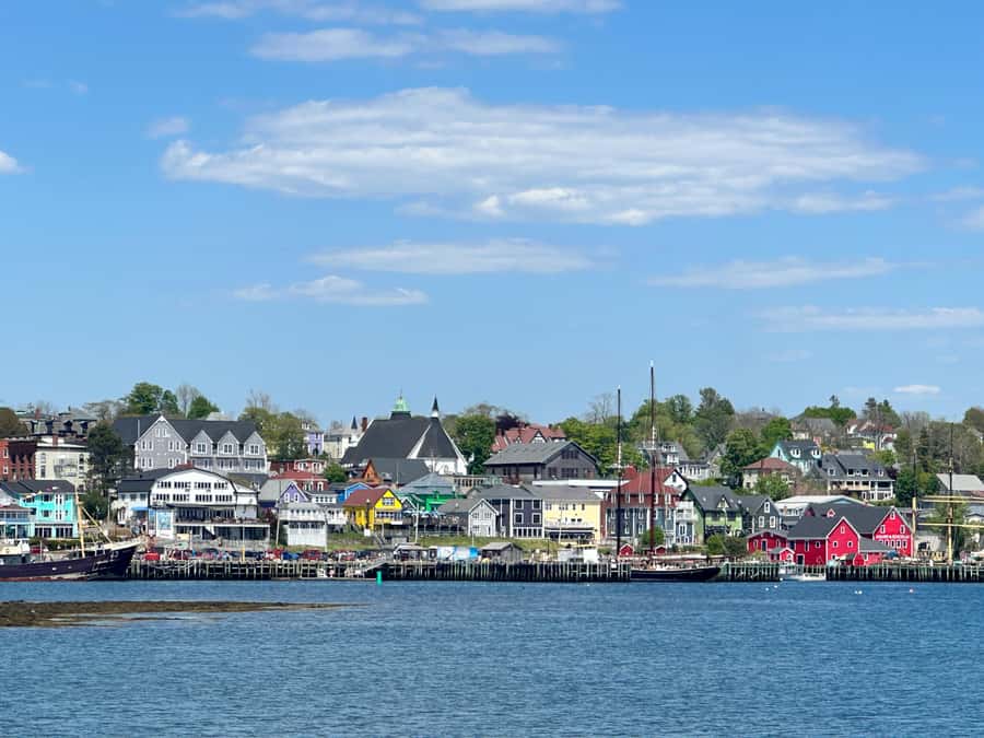 Halifax: Lunenburg and Mahone Bay Private Tour - Flexible stops and the value of a private group