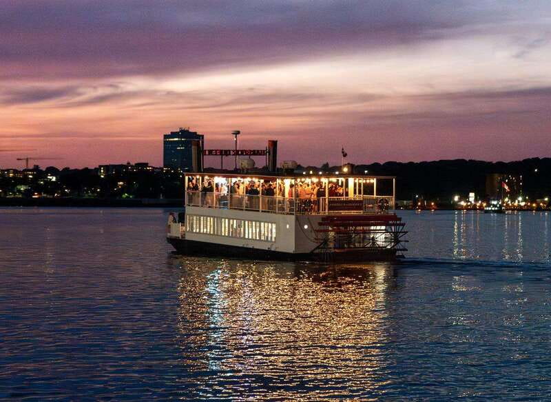 Halifax: Party Cruise on the Harbour Queen - Finding the Harbour Queen at 1751 Lower Water Street