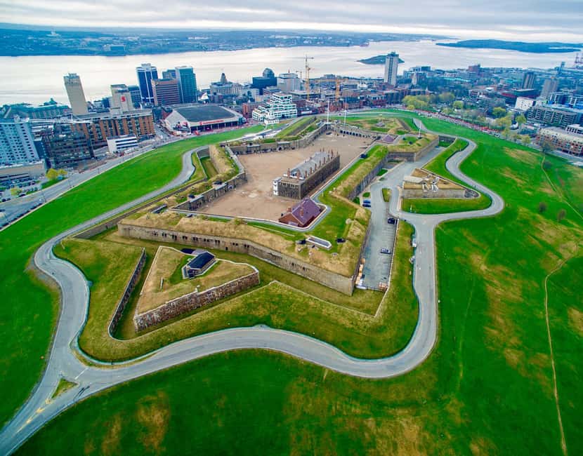 Halifax: Peggy's Cove, Citadel and Titanic Cemetery Tour - Fairview Lawn Cemetery and the Titanic connection