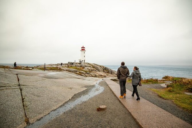 Halifax Peggy’s Cove Express - The small-group promise, tested in a small SUV