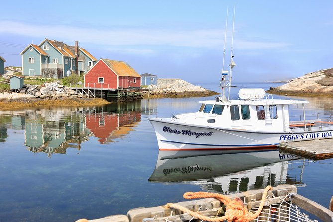 Halifax: Peggy's Cove tour - The return to Halifax and cruise timing