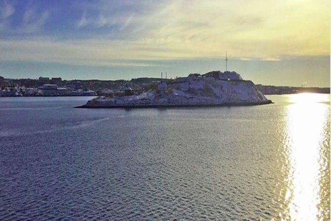 Halifax Shore Excursion: Peggy's Cove Half Day Tour - Is $176.89 a fair price?