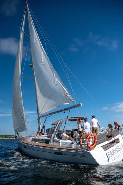 Halifax: Sunset Wine and Cheese Sailboat Cruise - Sailing Down the Northwest Arm
