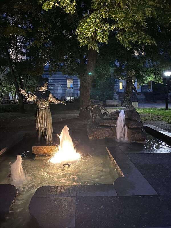 Haunted Old Montreal Ghost Walking Tour - Why Old Montreal makes such a good ghost tour setting
